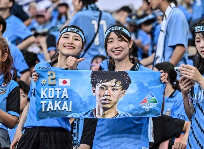 【サポーターアルバム】ACLE決勝に駆け付けた川崎サポーターは衝撃の700人！ 現地で声援を送ったサポーター写真81枚「アル・アハリー川崎フロンターレ(3)」の画像058