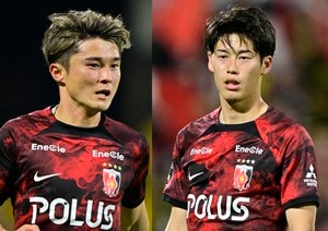 【主将・伊藤とともに。浦和の”3大リーダー”を継承する選手が、磐田戦の完勝で示したもの(2)】酒井、ショルツを継承する石原と佐藤が示した心身の奮起…「見本として見てるだけじゃダメ」の画像