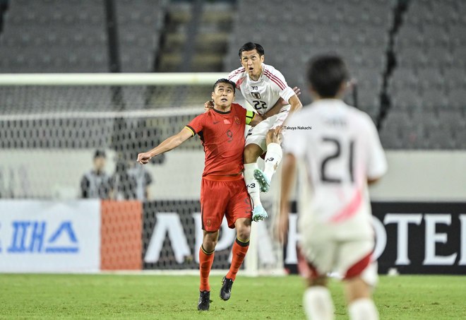 【植田直通＆早川友基アルバム】鹿島アントラーズの2人の中国戦でのプレー写真56枚！ 早川は日本代表デビュー、植田は久々復帰の記念姿「日本代表ー中国代表」の画像010