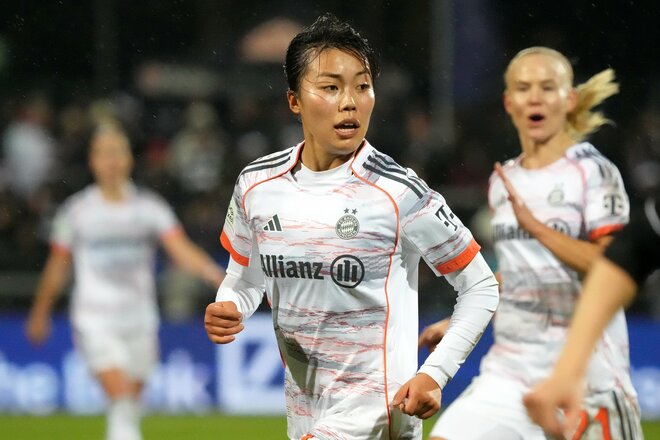 なでしこ至宝からスマイルクイーンへ！谷川萌々子“雨天の激闘”！｢奪い取る｣｢競り勝つ｣｢突破する｣無双プレーで完勝！試合後の｢弾ける｣笑顔が超キュート！【フランクフルトvsバイエルン】PHOTOギャラリーの画像010