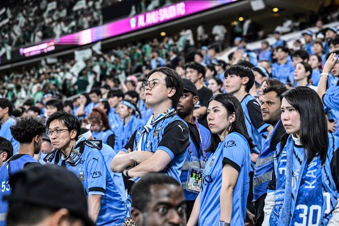 【サポーターアルバム】ACLE決勝に駆け付けた川崎サポーターは衝撃の700人！ 現地で声援を送ったサポーター写真81枚「アル・アハリー川崎フロンターレ(3)」の画像079
