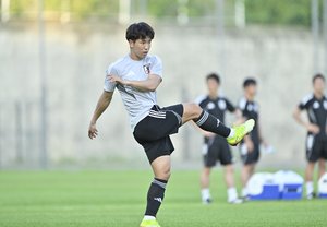 FW山田新が日本代表デビューで大きな反響得るも、悔しさが強く「次っていう気持ちでしたね」……森保監督からの「期待の言葉」と川崎サポーターの応援を受けて目指す代表でのゴールの画像