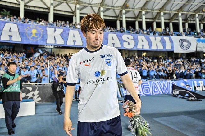 【サポーターアルバム】水曜開催の横浜FC戦に2万人が駆け付けた川崎フロンターレのサポーター写真47枚！ 勝利後の笑顔ショット「川崎フロンターレー横浜FC」の画像002