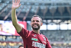 「ヤバ！」「なんてクオリティ!!!」J1神戸の元スペイン代表MFが練習で見せた5本のシュートに称賛の声！ レアル下部組織出身のマタの起用を期待する声もの画像