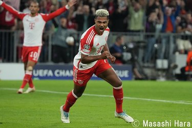 画像・写真：バイエルンとマンU、計7ゴールの激戦を制したのは