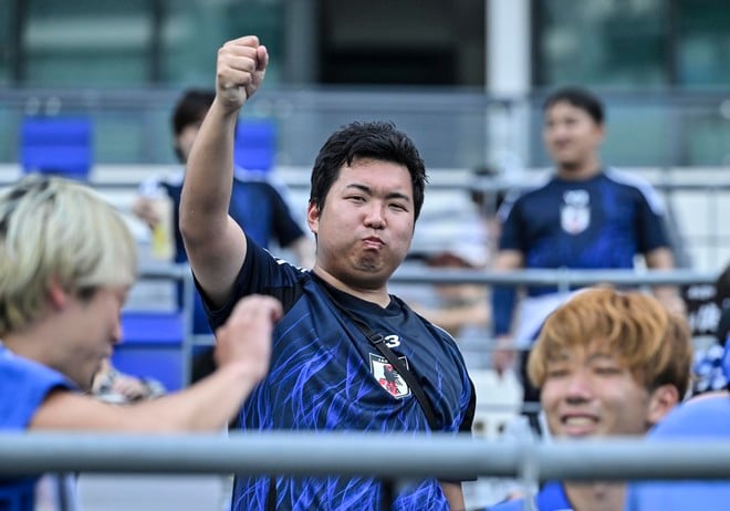 【試合アルバム】川崎フロンターレFW山田新の代表デビュー48枚の試合写真！ 韓国・龍仁で日本代表ユニフォームを着用したプレー写真「日本代表ー香港代表」の画像032