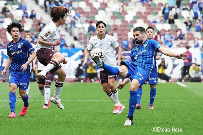 昨年の王者と現在の首位が頂上バトル｢写真が撮れない｣町田サッカーの厳しい現実【FC町田ゼルビアVSヴィッセル神戸】原悦生PHOTOギャラリー｢サッカー遠近｣の画像009