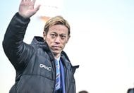 “ライバル＆友”家長昭博→ケイスケホンダの｢夢みたいな先制点｣!柿谷曜一朗氏の引退試合で実現!｢こんな世界線観たかったw｣｢激アツ一点目｣の画像