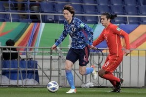 サッカー日本代表・板倉滉と谷口彰悟の｢新CBコンビ誕生｣!!中国代表戦で安定したプレーも正念場は2月1日サウジアラビア代表戦！吉田麻也の後継者はどちらに?【動画】の画像