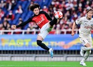 「今年はスカートバージョンあるの!?」J1浦和が発表した「親心」を刺激するグッズに反響続々！「キャットも着ていいですか??」「これセットアップなのか」との声が広がるの画像