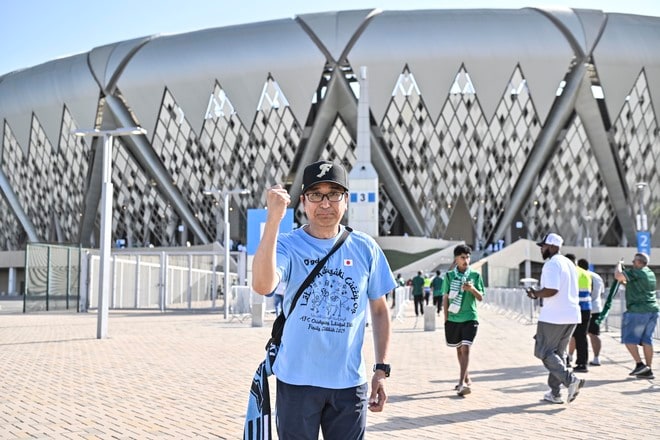 【サポーターアルバム】川崎のアジア王者を願って、ACLE決勝直前にスタジアム前で撮影した83枚のサポーター写真！ 「アル・アハリー川崎フロンターレ」の画像028
