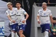 Jリーグ史上最大の変革｢秋春制｣へ！移行大会で目立った昨季上位2チームの苦戦と｢その理由｣【百年構想リーグ完全総括】(1)の画像