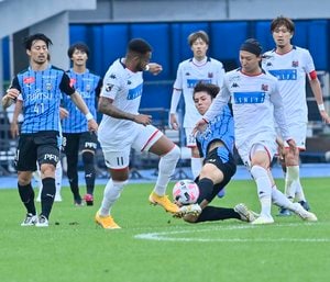 川崎は札幌になぜ負けたのか？(2)いつもと違って行けなかった「前からの守備」の画像