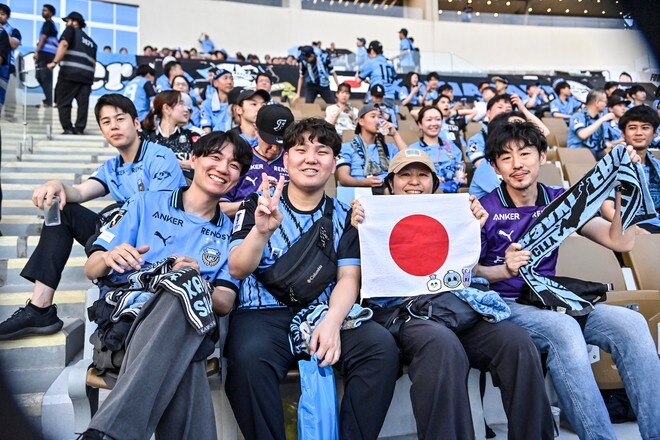 【サポーターアルバム「61枚」(3)】「川崎フロンターレ―アルサッド」佐々木旭が「川崎みたいだった」と感謝したプリンススタジアム内での川崎サポーターの写真61枚！ の画像039