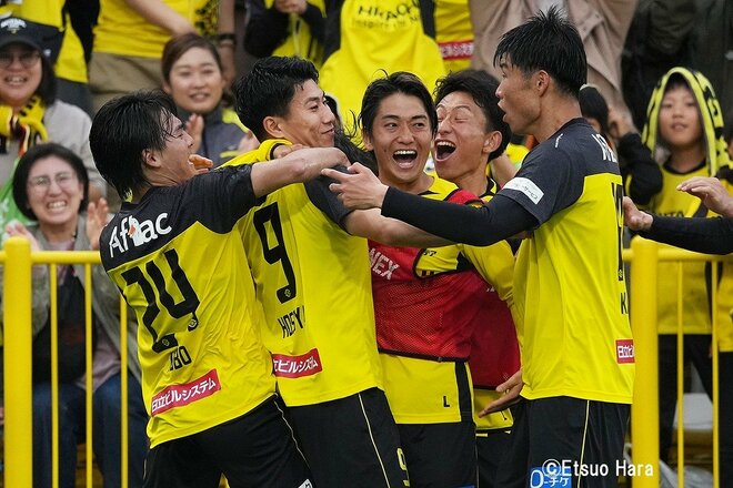 サッカー日本代表の柏エース｢2試合連続ゴール｣で3連勝、｢誰が出てもチームの力が下がることはない｣と豪語するロドリゲス監督の“悩み”【柏レイソルvsファジアーノ岡山】原悦生PHOTOギャラリーの画像007