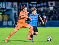 【画像あり】清水エスパルスに勝った川崎フロンターレ「試合後の“ハロウィン仮装パーティ”」撮った！の画像