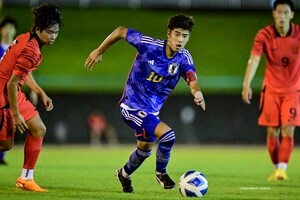 「10番を背負いたい」U18日本代表・大関友翔が韓国戦で得た緊張感と手応えと反省。スルーパスで好機連発して攻撃をけん引……船越監督に聞いた「10番の評価」の画像
