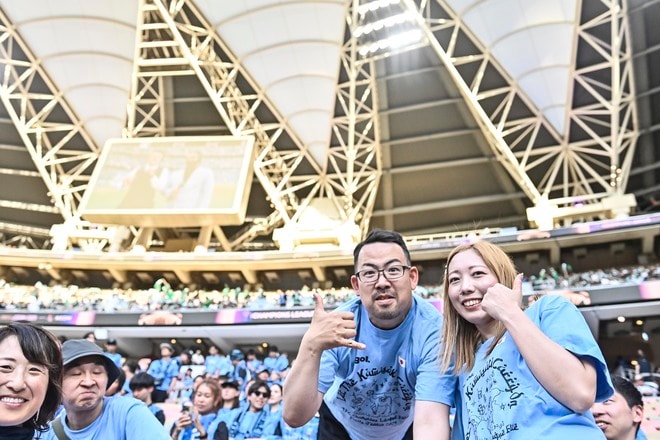 【サポーターアルバム】アジア青覇を果たすべく700人の川崎サポーターがACLE決勝に駆け付けた！ 現地で声援を送ったサポーター写真72枚「アル・アハリー川崎フロンターレ(2)」の画像034