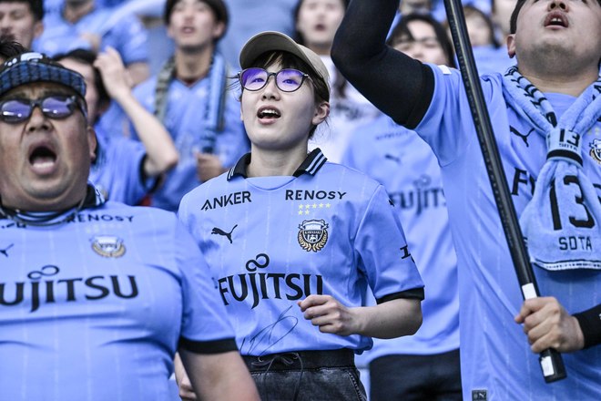 【サポーターアルバム】平日のナイトゲームに2万302人が来場！ 熱すぎる川崎フロンターレのサポーターの試合前の写真71枚！「川崎フロンターレー浦和レッズ」の画像012