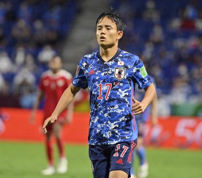 【サッカーW杯最終予選】日本完敗の激論(5)「久保建英と堂安律は相手に想定されていた」「決まったところにいろ、と言われているような試合」古橋亨梧が長友佑都に怒られていた理由の画像