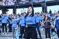 【サポーターアルバム】平日ナイターの試合前から駆け付けた川崎フロンターレのサポーター写真84枚！ 夕日に照らされながらの等々力ショット「川崎フロンターレー横浜FC」の画像079