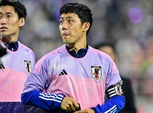 「なんだこのイラストは！笑」リバプール公式による遠藤航の「マンガ風歓迎イラスト」が世界を駆け巡る！「ダウンタウン浜田やん」のまさかの声も出た特製デザインの画像