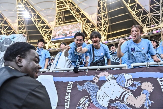 【サポーターアルバム】アジア青覇を果たすべく700人の川崎サポーターがACLE決勝に駆け付けた！ 現地で声援を送ったサポーター写真72枚「アル・アハリー川崎フロンターレ(2)」の画像051