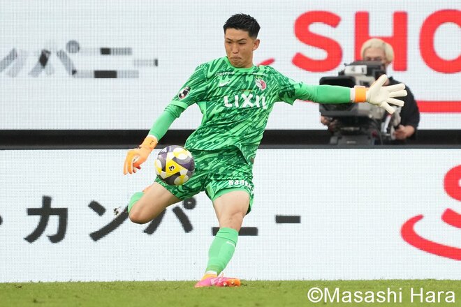 ｢自分のせいで勝ち点2を失った｣崩れ落ちた18歳FW、顔をおおう期待の星に“鹿島らしさ”を見せた｢背番号40｣エースと濃野公人、涙を拭いた徳田誉｢新たな決意｣【鹿島アントラーズvsガンバ大阪】激闘PHOTOギャラリーの画像004
