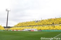 ｢めちゃくちゃ素敵｣｢来年も続けてなら優勝だ｣柏の応援番組MC石崎日梨が｢かけがえのない一年｣の秘蔵＆新旧ユニショット公開！｢まさにレイソルの勝利の女神様でした！｣