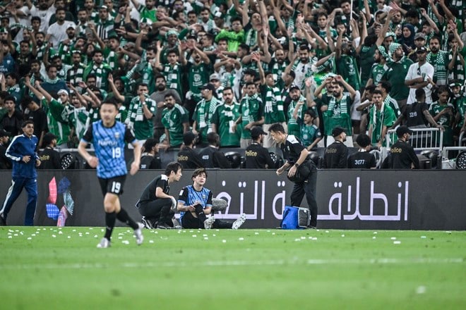 【川崎フロンターレアルバム】ACLE決勝で無念の負傷交代した三浦颯太の写真31枚！ 出場を続けた気迫の左SBのピッチ内外の姿「アル・アハリー川崎フロンターレ」の画像006