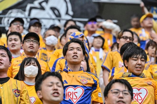 【仙台サポーターアルバム(1)】千葉戦に2000人が駆け付けたベガルタ仙台のサポーター写真99枚！ 雨中で声援鳴り響かせた「ジェフユナイテッド千葉ーベガルタ仙台」の画像046