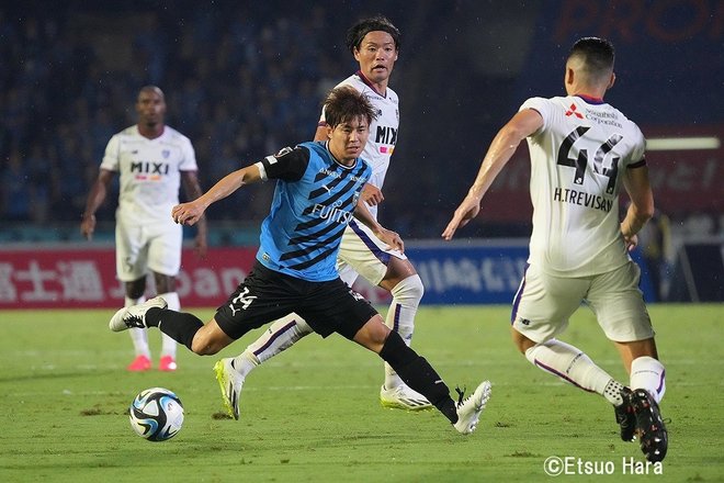 元フランス代表のバフェティンビ・ゴミス初陣の多摩川クラシコ【川崎フロンターレvsＦＣ東京】原悦生PHOTOギャラリー「サッカー遠近」の画像003