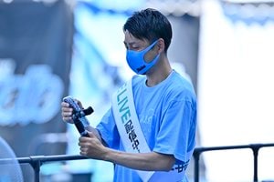 「鳥肌と涙が止まらない」川崎フロンターレ・小林悠の“ファン感出し物”が感動を呼ぶ！「涙腺崩壊」とサポ絶賛の登壇シーンの画像