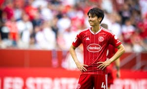 「かっこよすぎや死人出るぞ」フォルトゥナ・デュッセルドルフのサッカー日本代表・田中碧がアシスト後に魅せた「裏ピース＆サムアップ動画」にファン歓喜！ 24歳の初試合を白星で飾る！の画像