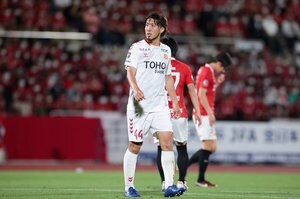 「かっけーーーー！」J3クラブの期間限定ユニフォームは稲穂を描く！  日本の”豊かな秋”えを表現したデザインに「最高にセンスよい」と賛辞止まらず！の画像