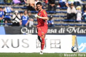 【2023年J2前半戦ベストイレブン】GKポープ・ウィリアム、CBチャン・ミンギュ、左SB翁長聖、首位快走＆最小失点の町田ゼルビア勢が守備陣を占める！ボランチは3位・東京Vの22歳主将を選出!!【GK・DF・守備的MF編】【戸塚啓のJ2のミカタ】の画像