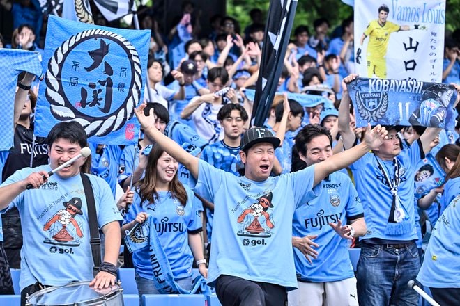 【サポーターアルバム(2)】G大阪戦の執念の同点弾導いた川崎フロンターレのサポーター写真94枚！ Gゾーンからメインスタンドまで撮影「川崎フロンターレーガンバ大阪(2)」の画像010