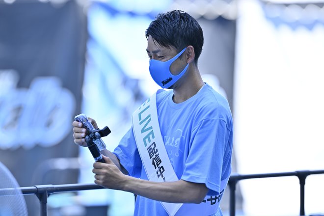 「鳥肌と涙が止まらない」川崎フロンターレ・小林悠の“ファン感出し物”が感動を呼ぶ!「涙腺崩壊」とサポ絶賛の登壇シーンの画像