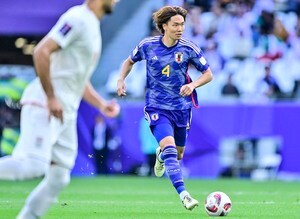 【森保監督はなぜイラン戦で3バックを用いず負けたのか(1)】W杯での躍進を導いた“伝家の宝刀”に手をつけなかったワケ。大会優勝以上に見据えていたものの画像