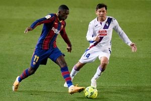 薄れゆく「バルセロナ成分」対エイバル戦の「ストレス過多」ドローの画像