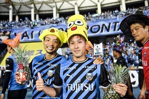 「可愛すぎる」「姫!!」スターダスト人気女性タレントのJ1川崎の試合で披露した「王女に仮装姿」が大反響！「里歩ちゃんこんなお綺麗な姿でいらっしゃったのか…！」の声の画像