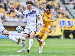 【J2「混迷」】ベガルタ仙台、いわきFC・DFの「絶妙ヘディングゴール」に黒星！遠藤康が語った“反省”と郷家友太の“決意”「僕らは勝ちしか許されないクラブ」【戸塚啓のJ2のミカタ】(2)の画像