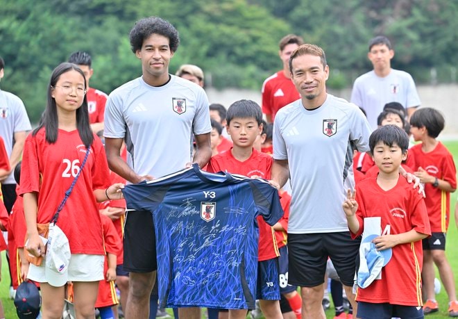 【サンフレッチェ広島「E-1」アルバム】J1広島に所属する日本代表5選手の13日＆14日の練習写真46枚！ジャーメイン良、中村草太、川辺駿、田中聡、荒木隼人、大迫敬介の現地写真の画像029