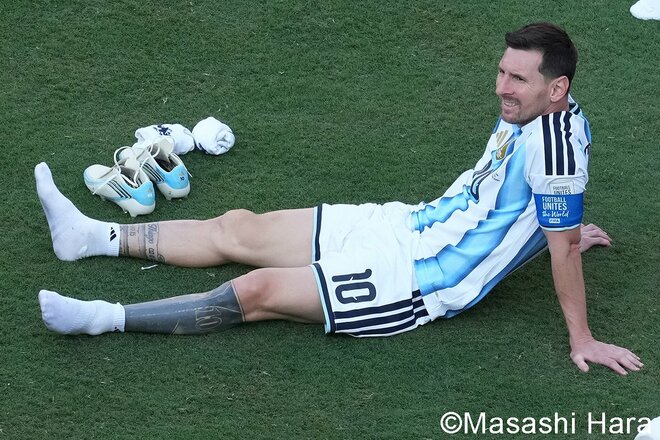 【W杯決勝】バルサ新旧10番対決が実現！マドンナ＆2R、BTS、美ボディ歌姫49歳の賛否両論ハーフタイムショー！試合後のメッシとヤマル、トランプ劇場をご覧あれ！【スペイン代表vsアルゼンチン代表】激闘PHOTOギャラリーの画像023
