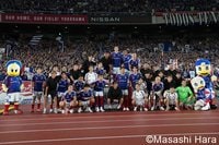 ｢勝率マジでえぐい｣雨の横浜FMはなぜ強い⁉日産スタジアム応援ムービーに大反響！｢ショーシャンクマリノス君｣｢青いチームで雨の試合強いとか、かっこよすぎ｣名門復活へ