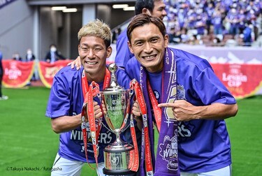 ア*デ様 サンフレッチェ広島　2022年度ルヴァンカップ優勝メダル サンフレッチェ広島 2022年度ルヴァンカップ優勝メダル - メルカリ