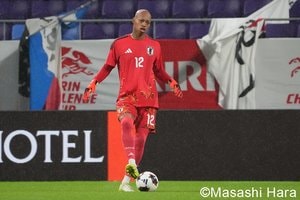 GK国防⁉ ｢頼もしすぎる｣25歳GK小久保玲央ブライアンが待望のA代表デビュー！ 前半ATのビッグセーブに称賛の嵐！｢さすが国防｣｢何がなんでも守ってくれる｣の画像