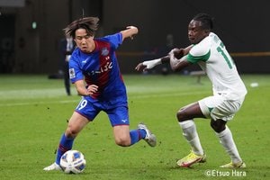 まず甲府を悩ませた「ホームスタジアム問題」【ベテランジャーナリストがJリーグの「クラブ・オブ・ザ・イヤー」に甲府を選ぶ理由】(2)の画像