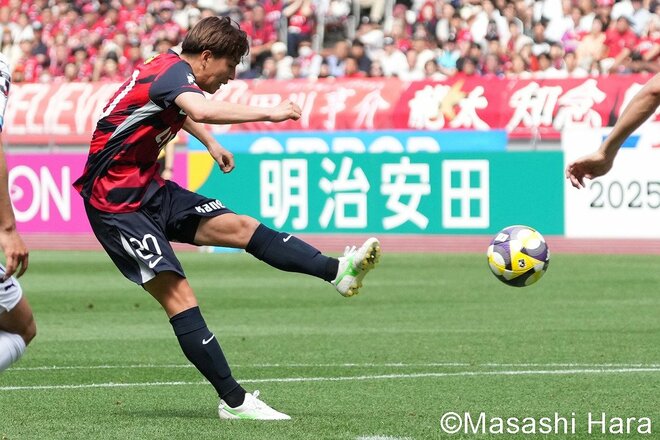 鬼木監督の古巣｢ACL準優勝チーム｣に押し込まれ続けた鹿島、鈴木優磨の｢献身プレー｣と22歳の｢プロ初ゴール｣、26歳の｢国立初ゴール｣で6連勝、充満してきた｢らしさ｣【鹿島アントラーズvs川崎フロンターレ】PHOTOギャラリーの画像006