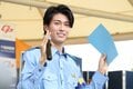 【画像23枚】中村敬斗の警官姿に｢カッコいい｣大歓声！千葉県警｢闇バイト防止｣イベント密着(2)革靴で神技リフティング！悩める中学生へ世界基準のアドバイスもの画像019